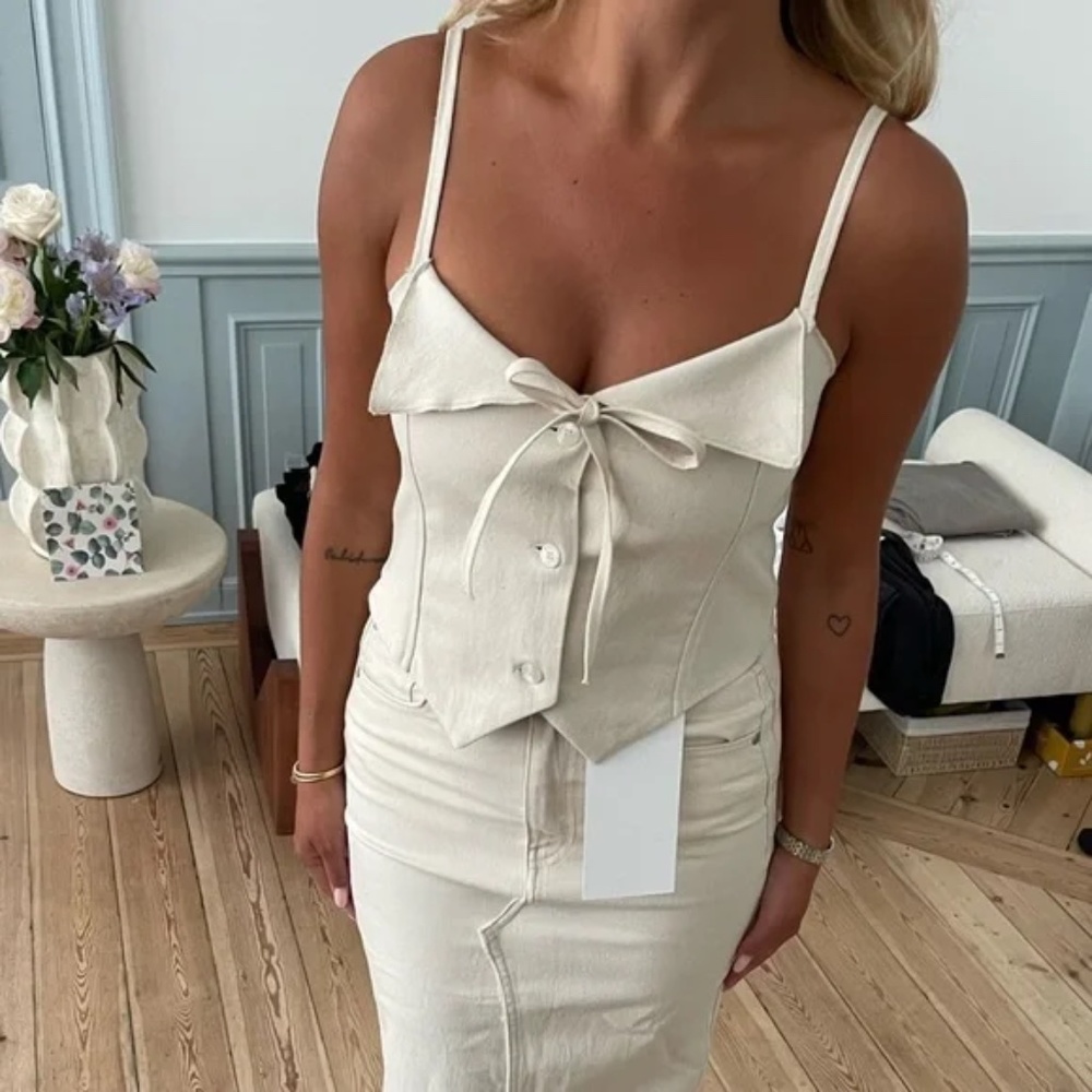 NWT Djerf Avenue REMAKE DENIM TOP CREAM